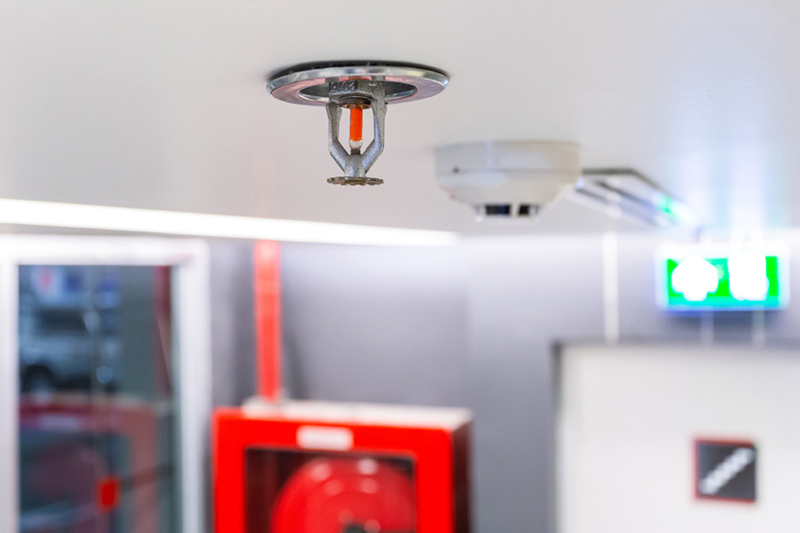 Installation “sprinkler” contre les risques d’incendie